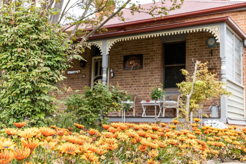 Haywards Cottage - Image 1