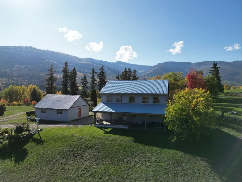 Relaxing Blue House in the country 8 min to Lake - Image 1