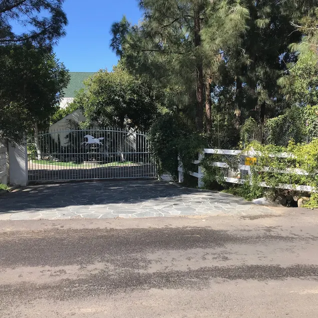 Close to the city; closer to nature - Image 1