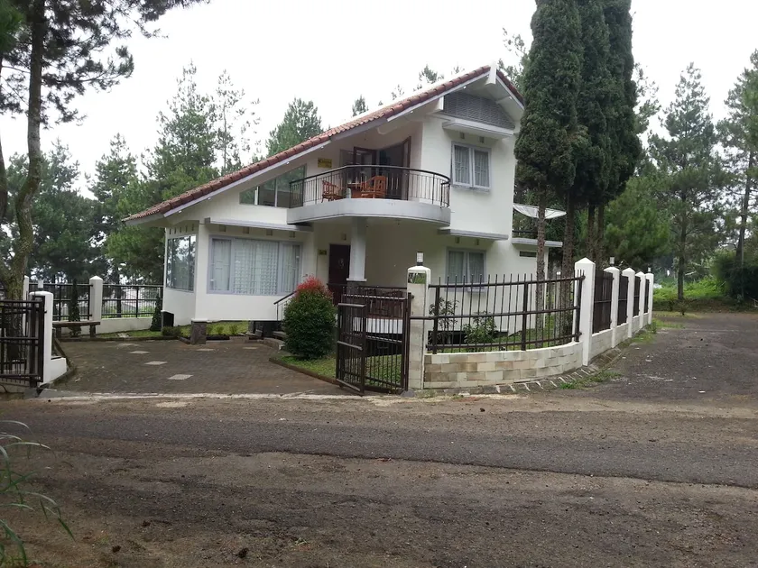 VILLA 5CEMARA - Image 1