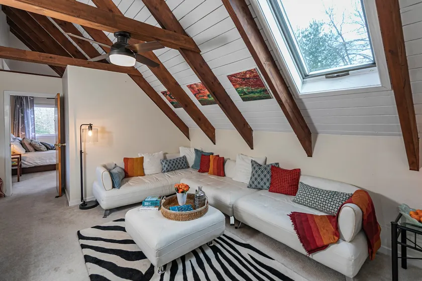 Handsome stylish apartment for a Princeton escape! - Image 1