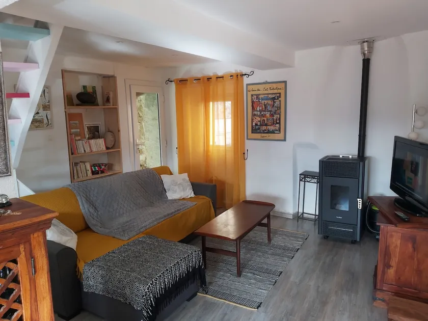 Atypical apartment and terrace with panoramic views. - Image 1