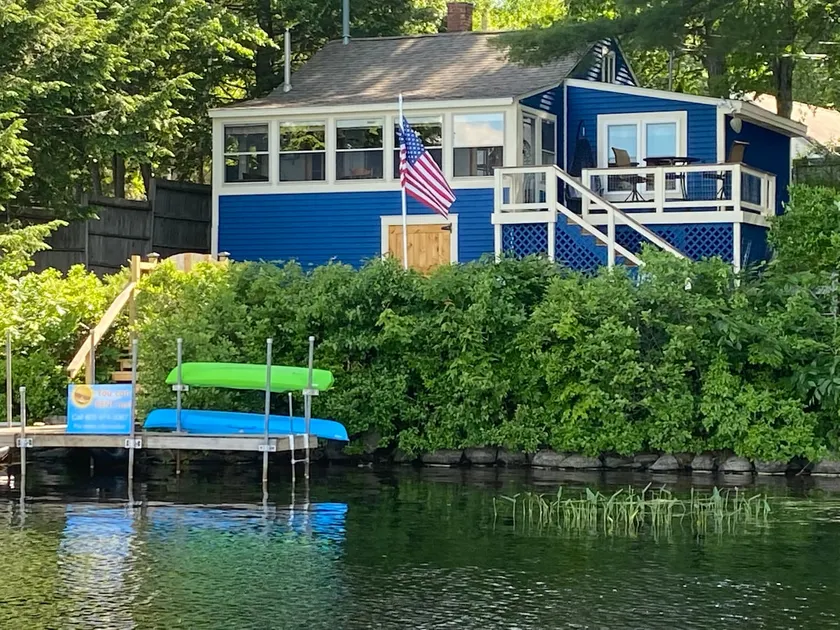 Cottage on the lake! Includes kayaks & rowboat. Relax and listen to the loons! - Image 1