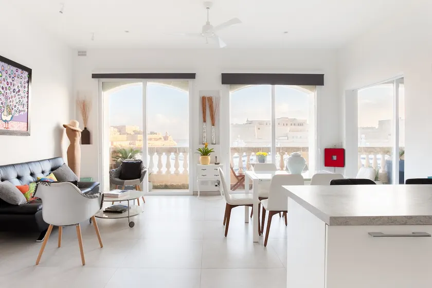 Grand Harbour Vista, Breathtaking Sea View - Image 1