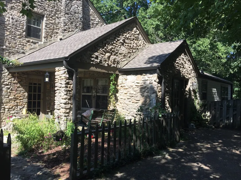 Green Hills Guest Cottage - Image 1
