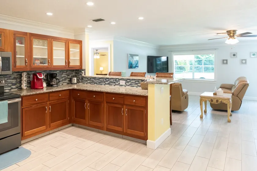 Blue Haven Retreat Spacious 3BR, 2BA Escape - Image 1