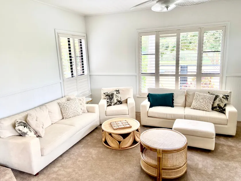 Barefoot Lighthouse Beach - 5 bed, wifi - Image 1
