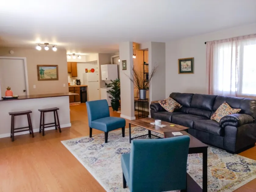 Irenes Place - Main-St Getaway -Downtown Saugatuck - Image 1