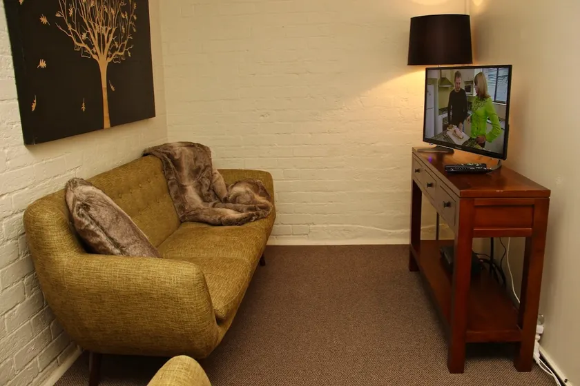Cosy 1BR unit in the heart of Scone - Image 1
