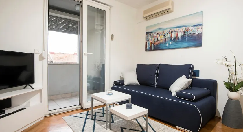 Ink Apartment - Image 1