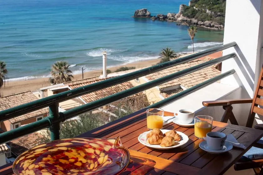 Stunning Sandy Beach Glyfada Apartment - Image 1