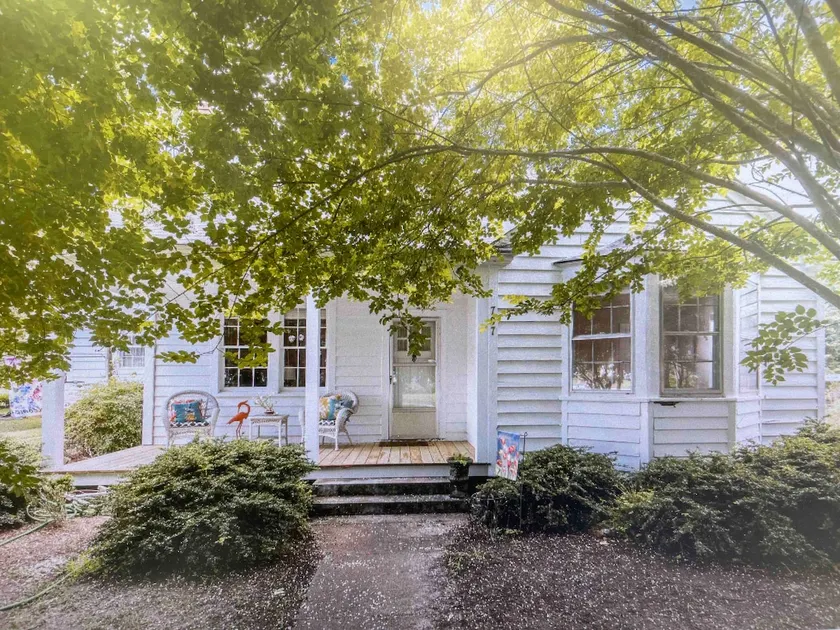 Smith's Little Cottage - Image 1