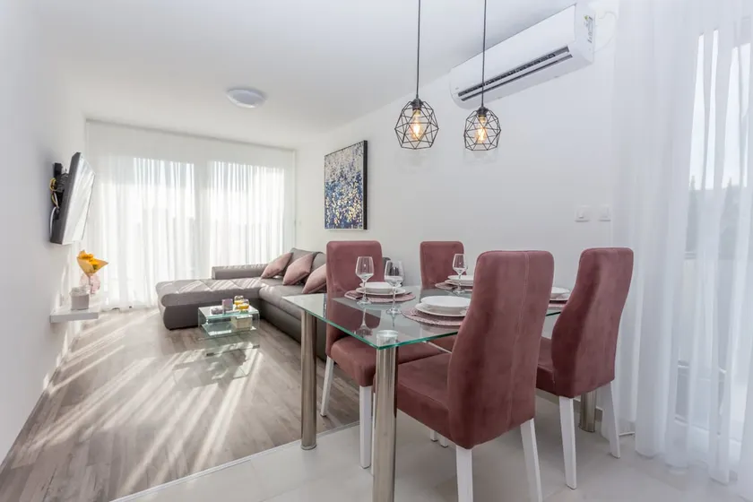 Apartment Papillon - Image 1