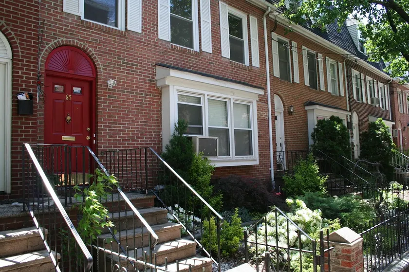 Hoboken gem, rare 3 bedroom duplex - Image 1