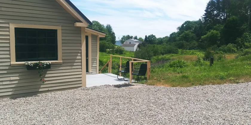 Sandy Point Brook side Coastal Cottage- Easy Shores                  - Image 1