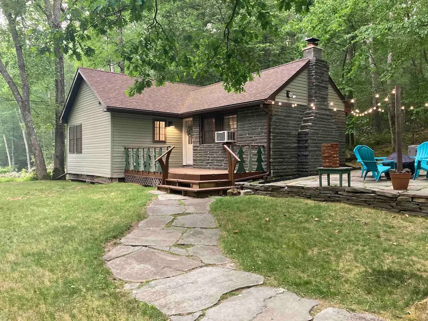 Charming Wooded Nature Cottage near everything - Image 1