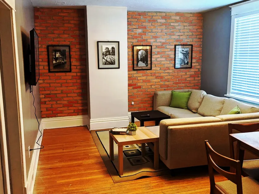 New York feel - just off Corydon Village - Image 1