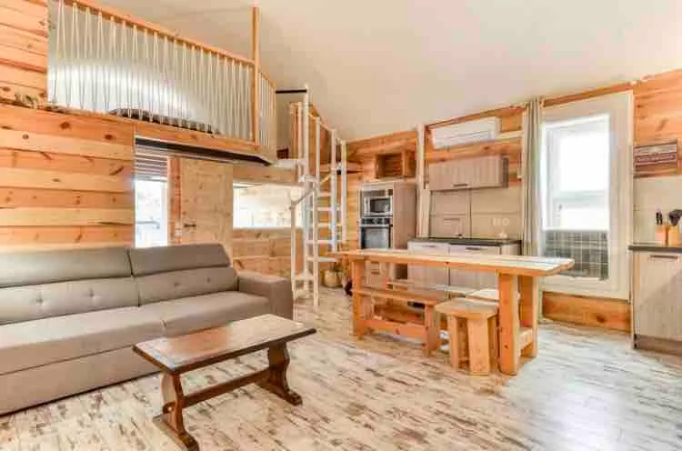 Cosy and fully refreshed duplex of 65m2, marina - Image 1