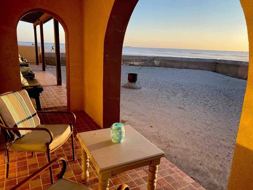 Casa Lulú, right on the beach. - Image 1