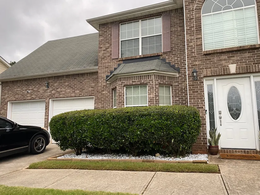 Beautiful Brick Home W/2018 MACAN Porsche Rental - Image 1