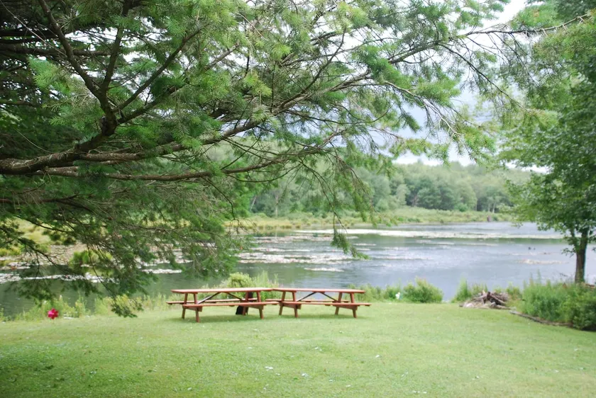 Private Lakefront -  Poconos getaway on a tranquil lake - Image 1