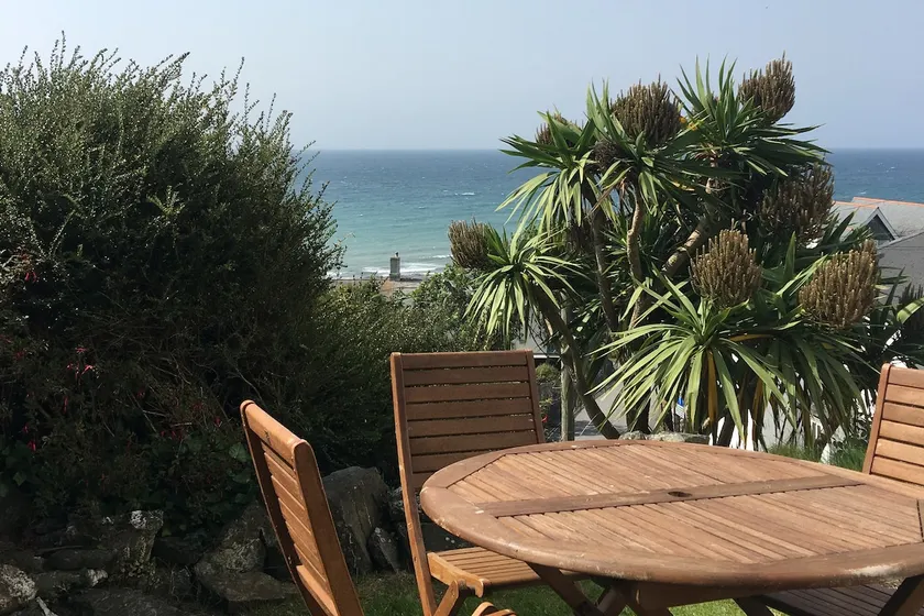 Ahoy the Slip - Sea Views Made In Heaven. - Image 1