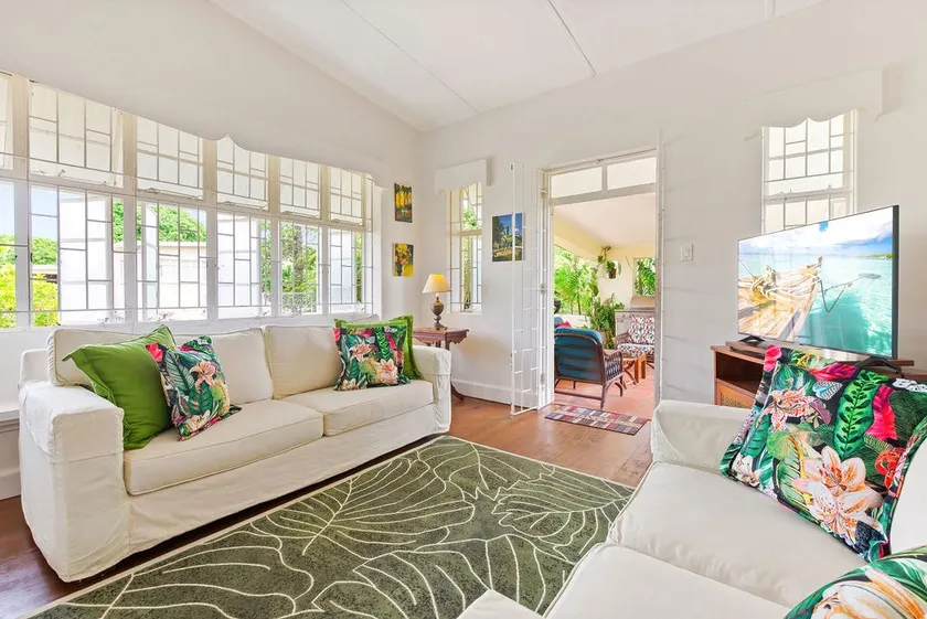 Lovely Traditional Bajan Villa - Image 1