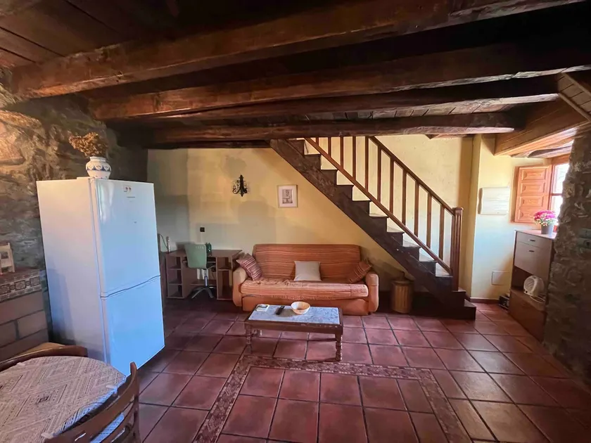 House 2000 meters from Las Médulas - Image 1