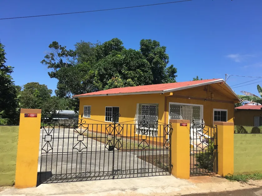 Relax & Enjoy Ocho Rios/AC/Cable/WIFI/Hot Water - Image 1