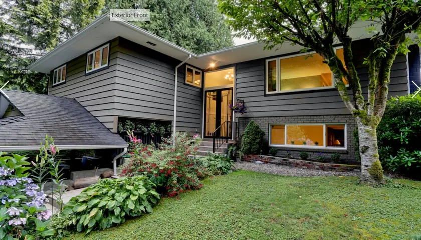 North Vancouver Parkside Mountain Suite - Image 1