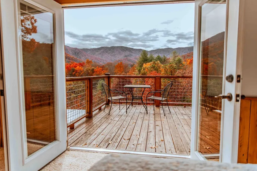 Music Mountain- The Boutique Music Themed Cabin - Image 1
