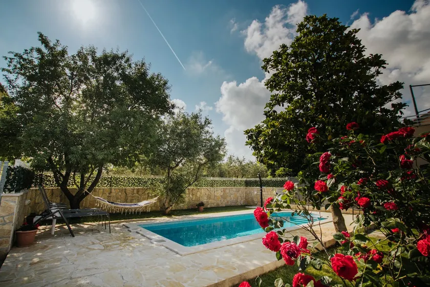 House ”Vitali” 4+2, swimming pool - Image 1