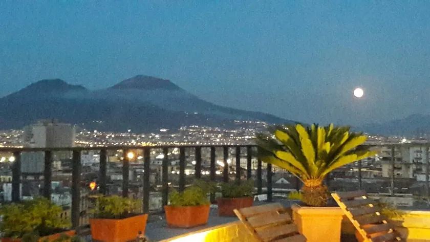 Un magnifique penthouse à Naples - Image 1