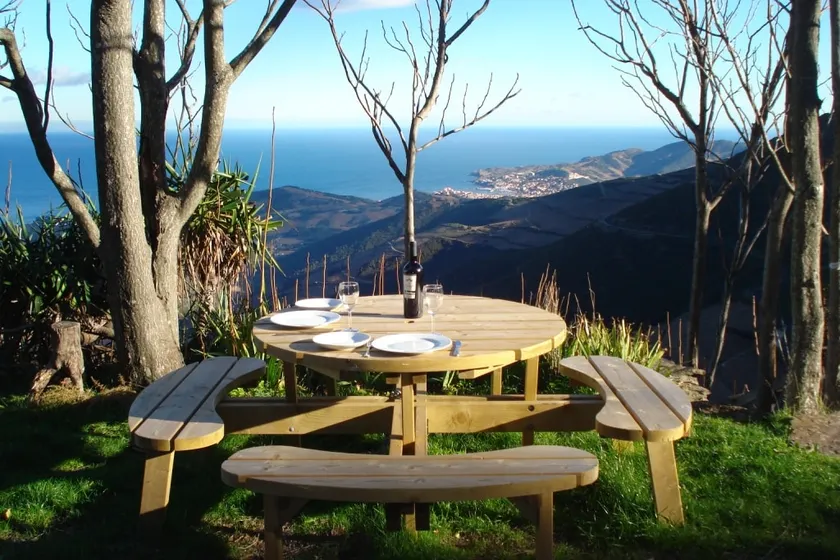 Refuge Madeloc - stunning mountain and sea views - Image 1