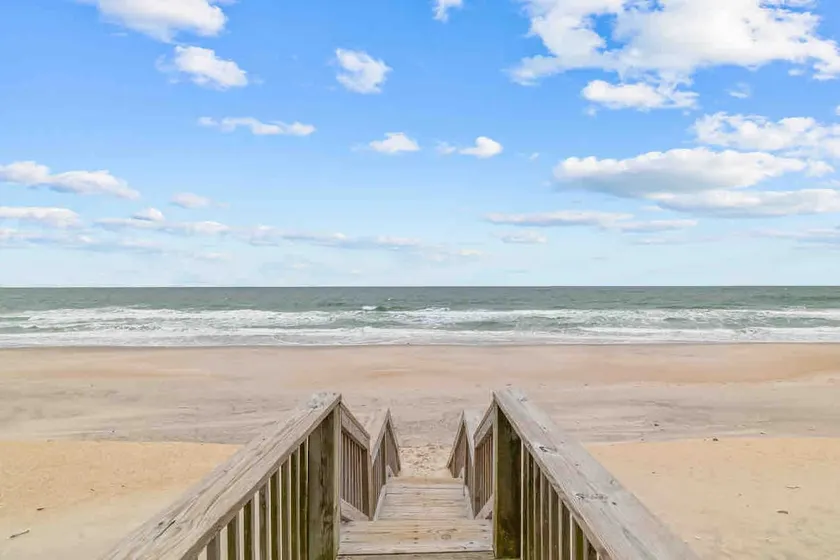 Oceanfront 5 BD Pet Friendly Oasis - Image 1