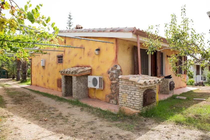 Sur Sinnipiri, maison indépendante à 300m de la plage de Perdepera - Image 1