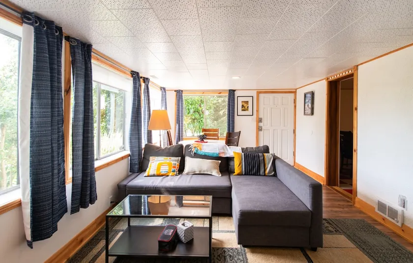 Private cabin feel in the midst of Seattle - Image 1