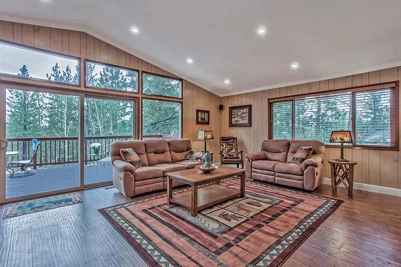 Boulder House -4 Bedroom Great Location - Image 1