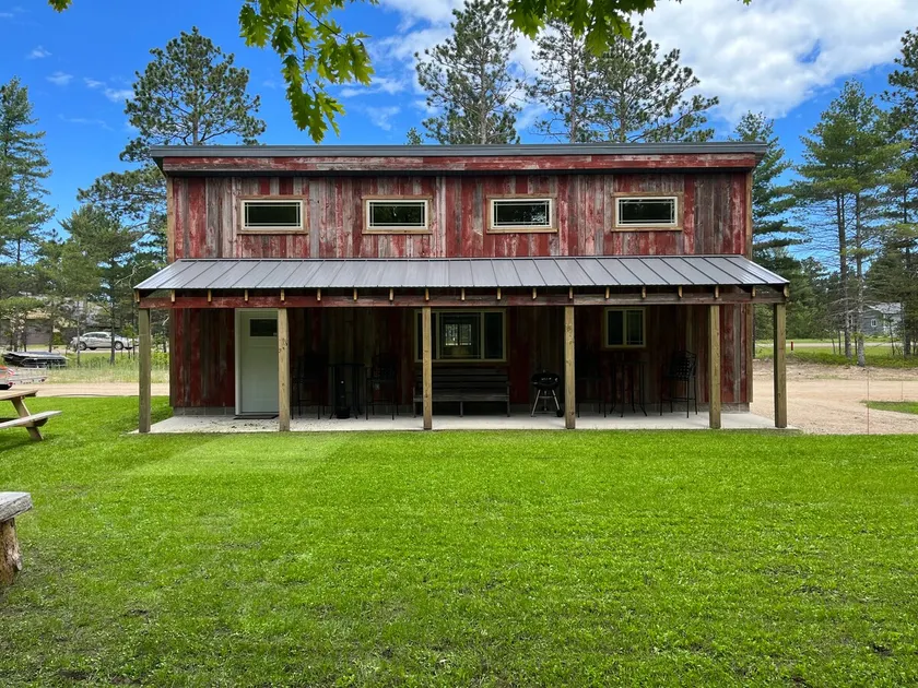 Freshwater cabin #1 - Image 1