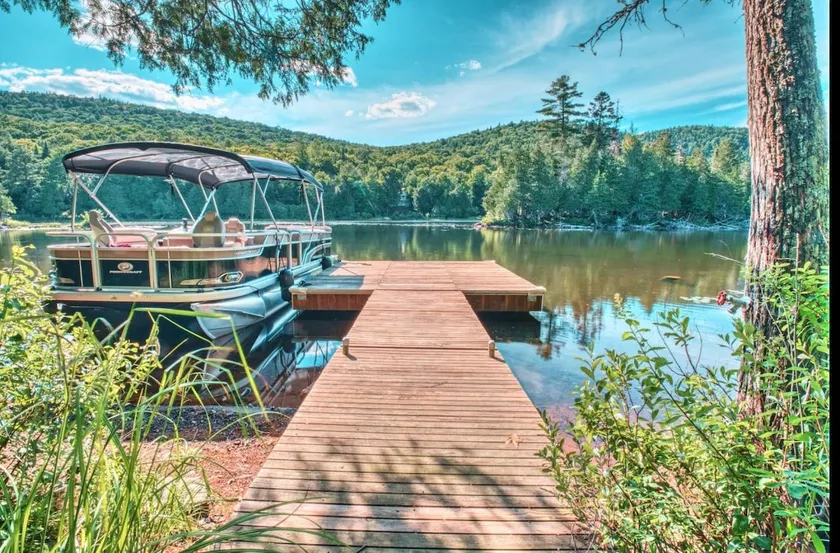 Waterfront Chalet · Hot Tub · ATV · Kayaks - Image 1