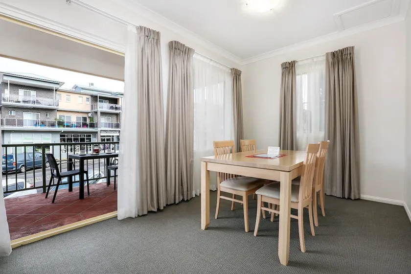 Terralong Terrace Apartments - Image 1