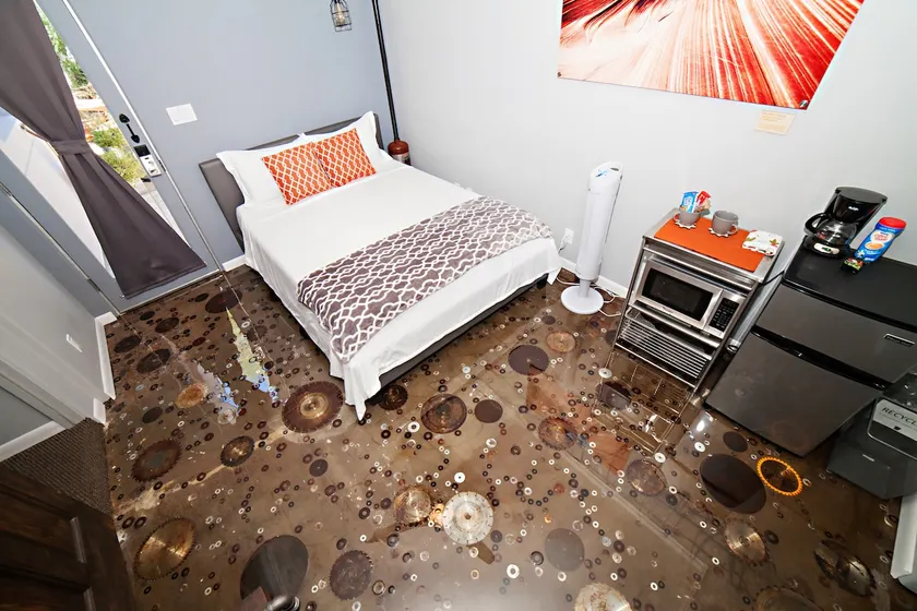 The Phoenix Pipe Dreams Suite -10 Min from Airport - Image 1