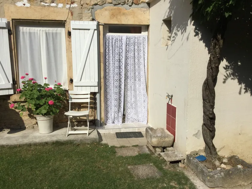 Small country house - Image 1