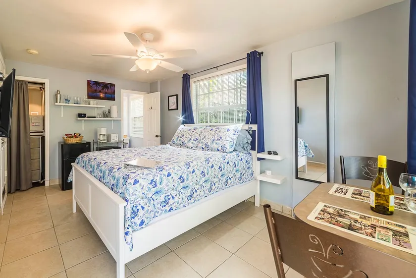 The Blue Door Inn - Image 1