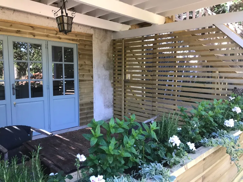 Garden apartment at Maison M with pool - Image 1