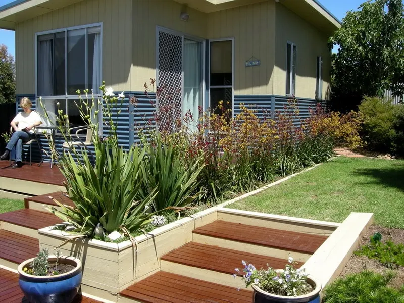 Summerhays Cottage: self-contained motel style - Image 1