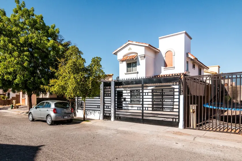 House for 8 people, Puerta Real, airport, Wi-Fi - Image 1