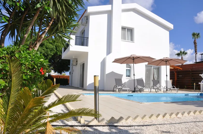 Villa Olivia, Coral Bay - Image 1