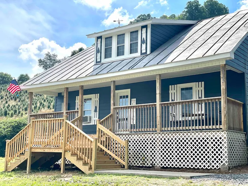 Creekside Retreat on 80 Acres- Hike, Fish & Relax - Image 1