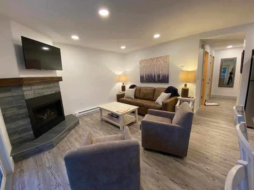 2 BR.SLOPESIDE CONDO WALK 2 WATERPARK/RINK/ TRAILS - Image 1